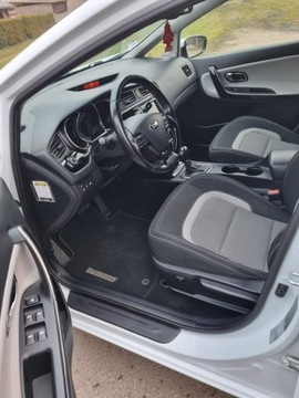 Kia Ceed 2013 Kia Cee'd 1.6 benzyna 135km / Automat / Kamera /, zdjęcie 6