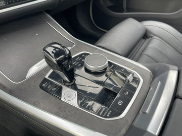 BMW X7 SUV 3.0 40d 340KM 2022 BMW X7 0d Xdrive Pneumatyka Wentylacja Masaż, zdjęcie 9