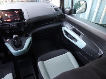 Citroen Berlingo III Osobowy M 1.2 PureTech 110KM 2019 Citroen Berlingo 1.2 PureTech, Salon Polska, zdjęcie 7