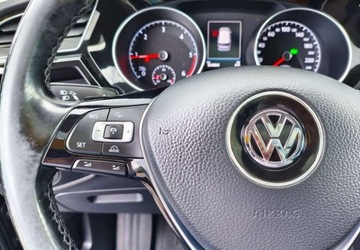 Volkswagen Touran III 2.0 TDI 150KM 2017 Volkswagen Touran Volkswagen Touran 2.0 TDI BMT Highline DSG 2.0 Diesel, zdjęcie 17
