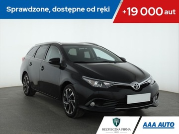 Toyota Auris II Touring Sports Facelifting 1.2 D-4T 116KM 2016 Toyota Auris 1.2 Ti, Navi, Klima, Klimatronic
