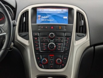 Opel Astra J Sports Tourer 2.0 CDTI ECOTEC 160KM 2010 Opel Astra Klima Navi Tempomat Serwis Gwarancja 2.0 Diesel 160KM, zdjęcie 26