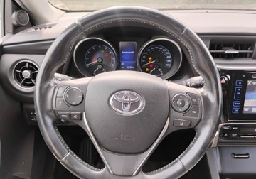 Toyota Auris II Hatchback 5d Facelifting 1.6 Valvematic 132KM 2018 Toyota Auris 2018r, Salonowa. 1.6 Benzyna. Uszkodzona. Poobijana. VAT 23, zdjęcie 10