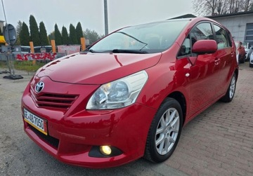 Toyota Verso Minivan 1.8 Valvematic 147KM 2009 Toyota Verso 1.8Benzynaserwisbogata wersjapanorama dach 1.8 Benzyna, zdjęcie 3