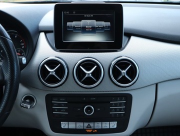 Mercedes Klasa B W246 Sports Tourer 250 BlueEFFICIENCY 211KM 2015 Mercedes B B 250 4MATIC, 4X4, Automat, Skóra, zdjęcie 11