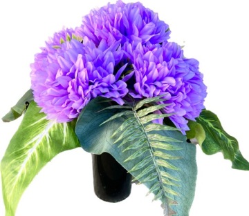 Центральное украшение букета Композиция из хризантем для кладбища