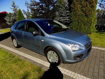 Ford Focus II Hatchback 5d 1.6 Duratec 100KM 2006 FORD FOCUS 1,6 16V LIFT 147 TYŚ. KM, zdjęcie 4