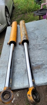 ГИДРАВЛИЧЕСКИЙ ЦИЛИНДР ДВОЙНОГО ДЕЙСТВИЯ ВЫСОТА 40см