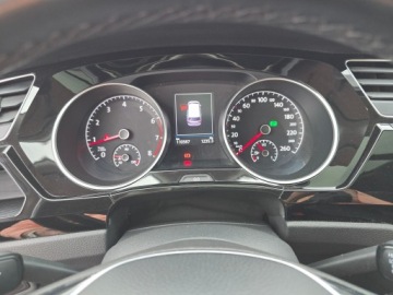 Volkswagen Touran III 1.4 TSI 150KM 2016 Volkswagen Touran HIGHLINE 1.4TSI 150KM Automat 7-, zdjęcie 17