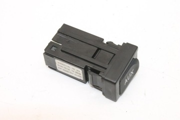 PŘÍDAVNÉ SPONA MULTIMEDIA (AUX/USB) TOYOTA PRIUS (_W3_) 8619048010 1.8L