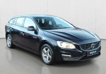 Volvo V60 I Kombi Facelifting 2.0 D3 DRIVE-E 150KM 2016 Volvo V60 D3 Momentum Gwarancja 2.0 Diesel 150KM, zdjęcie 4
