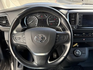 Toyota Proace II Furgon Medium 2.0 D-4D 177KM 2022 Toyota PROACE VERSO 2.0 D4-D Long Family 2.0 D4-D, zdjęcie 13