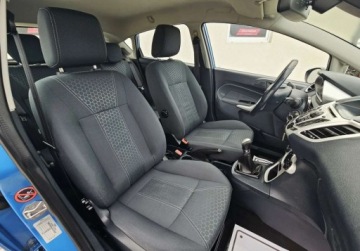 Ford Fiesta VII Hatchback 5d 1.25 Duratec 82KM 2010 Ford Fiesta Sliczna 1.25 Benzyna BOGATA WERSJA Niski Przebieg ORYGINAL Zad, zdjęcie 15