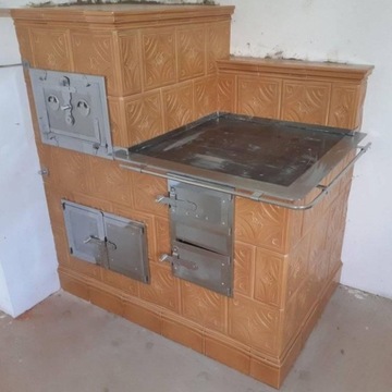 Черный кухонный каркас, край кухонного полотна, каркас для кухни, облицованной плиткой.