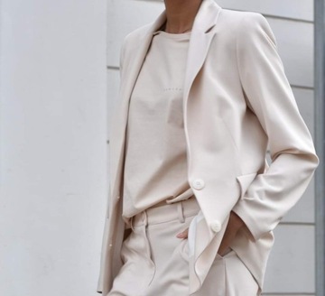 Пиджак лимонадно-бежевый M