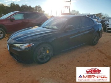 Alfa Romeo Giulia II 2017 Alfa Romeo Giulia 2017 ALFA ROMEO GIULIA, 2L, od ubezpieczalni 2.0 Benzyna