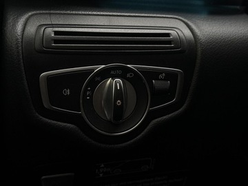 Mercedes Klasa V W447 Długi Facelifting 2.0 220d 163KM 2020 Mercedes-Benz V 220 Programu CPO Van - 9 obietnic, zdjęcie 22