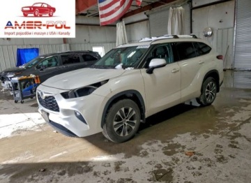 Toyota Highlander III 2021 Toyota Highlander XLE 2021 3.5 Benzyna 295KM
