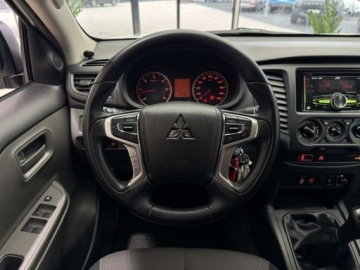 Mitsubishi L200 V Club Cab 2.4 154KM 2019 Mitsubishi L200 DC Invite Wyciagarka Hak Salon Polska FV23 1 wlascici, zdjęcie 13