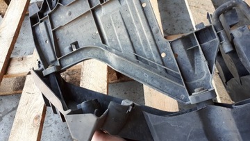 A4 B8 S4 КРЕПЛЕНИЕ СДВИГАЮЩЕЙ ЛАМПЫ ПЕРЕДНЯЯ ЛЕВАЯ 8K0805607A