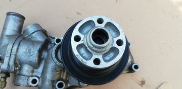 pompa wody Isuzu 4LE2