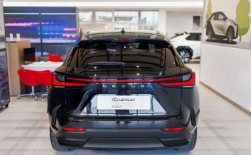 Lexus NX II SUV Facelifting 2.5 450h+ 309KM 2024 Lexus NX 450h Prestige AWD 2.5 Hybryda Plug-in 309KM, zdjęcie 4