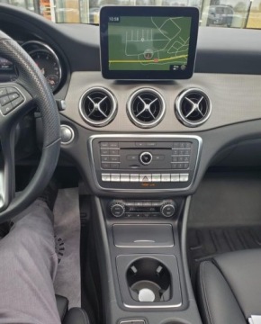 Mercedes GLA I Off-Roader Facelifting 2.0 250 211KM 2019 Mercedes-Benz GLA mercedes gla 250 amg 4matic ,niski pot przebieg 20 tys km, zdjęcie 14