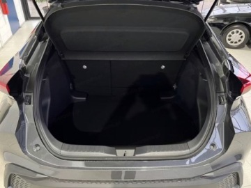 Toyota C-HR II SUV 1.8 Hybrid 140KM 2025 Od ręki - Style 1.8 Hybrid 140KM | Podgrzewane fotele!, zdjęcie 11