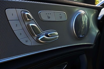 Mercedes Klasa E W213 Limuzyna 2.0 220d 194KM 2016 Mercedes-Benz Klasa E Panorama Skora HeadUp AMG InteriorExterior Tempo, zdjęcie 9