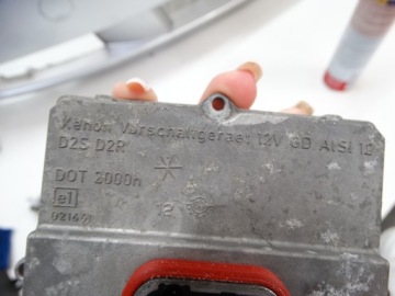 ИНВЕРТОР КСЕНОНА HELLA 5DV008290 OPEL