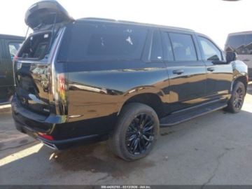 Cadillac Escalade III 2022 Cadillac Escalade ESV 4WD PREMIUM LUXURY, 2022r., 4x4, 6.2L 6.2 Benzyna, zdjęcie 3