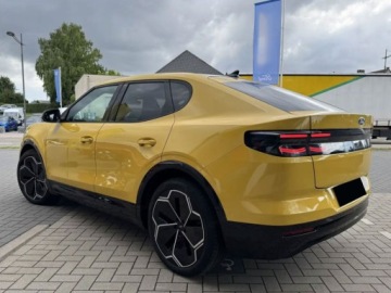 Ford Capri EV 77kWh 340KM 2025 Od ręki - Premium AWD 79 kWh 340KM / hak + dach panoramiczny, zdjęcie 2