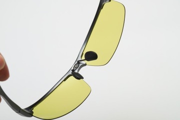 Фотохромные очки для вождения в ночное и дневное время.