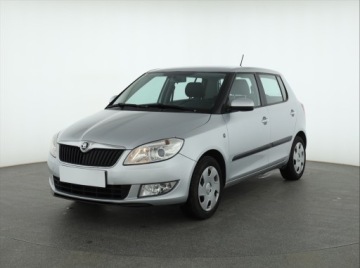 Skoda Fabia II Hatchback Facelifting 1.4 16V 85KM 2014 Skoda Fabia 1.4 16V, Salon Polska, Klima, zdjęcie 1