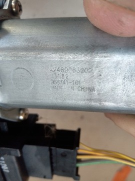 MERCEDES W176 MOTOREK OKNO A2469063200