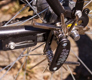 НАБОР ВЕЛОСИПЕДНЫХ КЛЮЧЕЙ IMBUS, 16-в-1