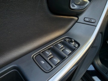 Volvo S60 II Sedan Facelifting 2.0 D2 DRIVE-E 120KM 2015 Volvo S60 Volvo S60 2.0 R-Desing Skory Harman Kardon Super Stan 2.0, zdjęcie 25