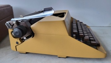 ПЕЧАТНАЯ МАШИНКА ARCHER 1301 KONIN CASE ХОРОШЕЕ СОСТОЯНИЕ