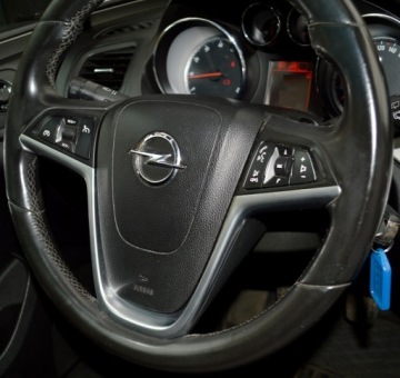 Opel Insignia I Sedan 1.8 Twinport ECOTEC 140KM 2010 OPEL INSIGNIA 1.8 140 KM, zdjęcie 34