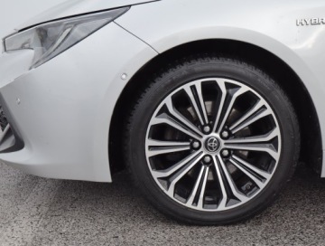 Toyota Corolla XII 2019 Toyota Corolla 2.0 Hybrid, Salon Polska, zdjęcie 14