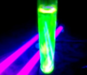 Красочный снежный маркер, след ледяной тропы на снегу, конденсированный цвет