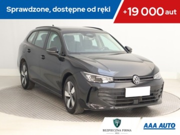 Volkswagen Passat B8 Variant Facelifting 1.5 TSI EVO 150KM 2024 VW Passat 1.5 eTSI ACT, Salon Polska