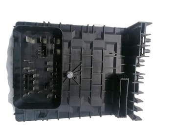 VW GOLF V 03-08 БЛОК ПРЕДОХРАНИТЕЛЕЙ 1K0937125A