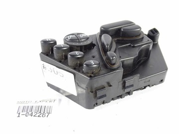 MERCEDES S TŘÍDA W220 PANEL ŘÍZENÍ SEDADLA LEVÝ PŘEDNÍ A2208200210