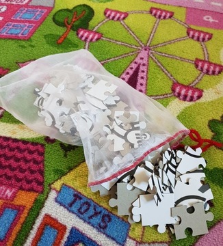 Сумочка из органзы идеальна для мелочей.