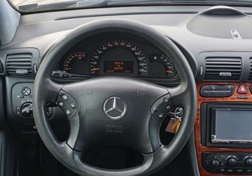 Mercedes Klasa C W203 Sedan W203 1.8 (C 200 Kompressor) 163KM 2005 Mercedes-Benz Klasa C Zarejestrowany - benzyna - 1,8 - 163 KM 1.8 Benzyna, zdjęcie 22