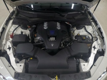 Maserati Ghibli III 2022 Maserati Ghibli Modena 2022 3.0l 3.0 Benzyna 424KM, zdjęcie 6