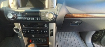 Toyota Land Cruiser VI MPV 3.0 D-4D 190KM 2010 Toyota Land Cruiser Samochód wyprawowy, pełna, zdjęcie 12