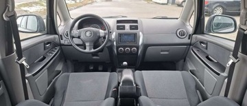 Suzuki SX4 I Hatchback 1.6 i 16V VVT 107KM 2006 Suzuki SX4 Suzuki SX4 1.6 VVT 4x2 Comfort 1.6 Benzyna 107KM, zdjęcie 10