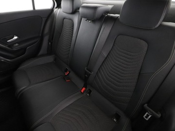 Mercedes Klasa A W177/V177 2022 Mercedes A 180 FV23% navi półskóra grzane, zdjęcie 16